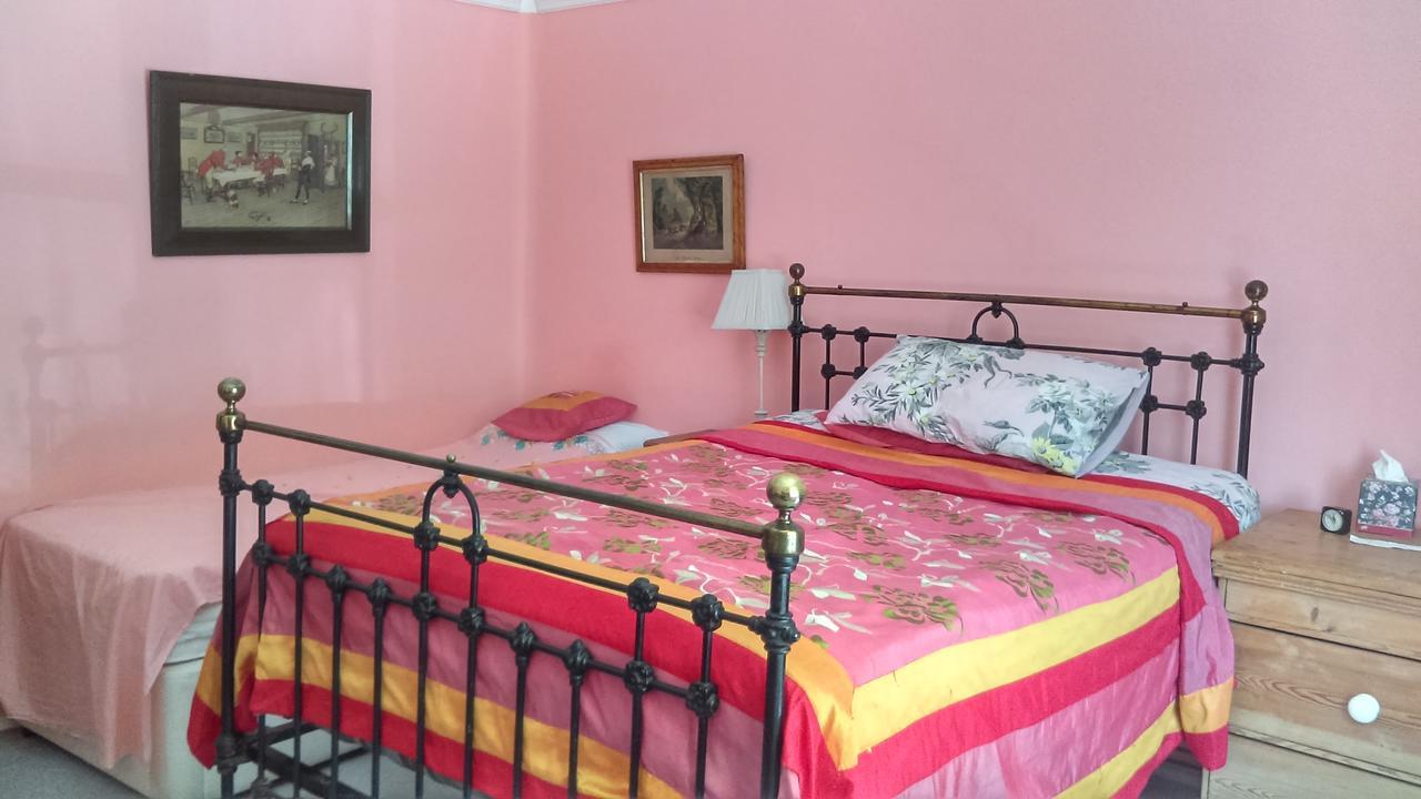 Orchard Pond Bed & Breakfast Duxford Bagian luar foto